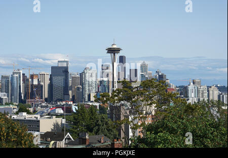 Seattle skyline visto desde el Parque Kerry, Washington, EE.UU.