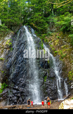 Queureuilh cascada cerca Le Mont Dore, Parque Nacional de Los Volcanes de Auvernia, Puy de Dôme, Auvernia Rhone Alpes, Francia
