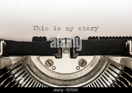 Esta es mi historia escrita en una máquina de escribir vintage Foto de stock