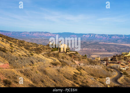 Vista panorámica de la ciudad de montaña de Jerome en Arizona Foto de stock