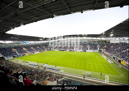 La Ghelamco Arena estadio de fútbol del club de fútbol KAA Gent en Gante, diseñado por Bontinck Arquitectura e Ingeniería (Bélgica, 31/08/2013) Foto de stock