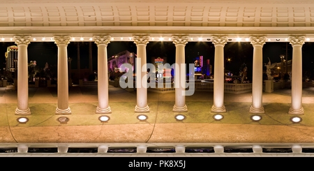 Vista panorámica en 360 grados de Las Vegas por la noche : El Caesars Palace Tholos