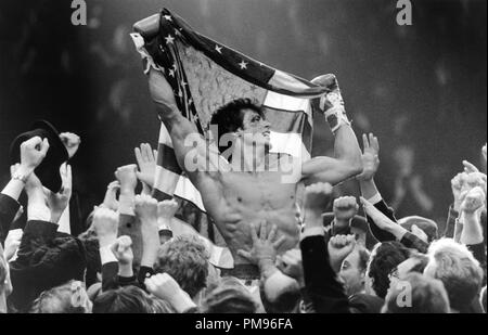 Studio publicidad todavía de 'Rocky IV' Sylvester Stallone © 1985 MGM/UA Todos Los Derechos Reservados Archivo de referencia # 31703104THA sólo para uso editorial