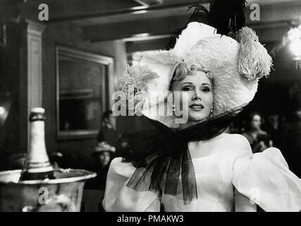 Zsa Zsa Gabor, 'Moulin Rouge' (1952), United Artists Archivo de referencia # 33300 720tha Foto de stock