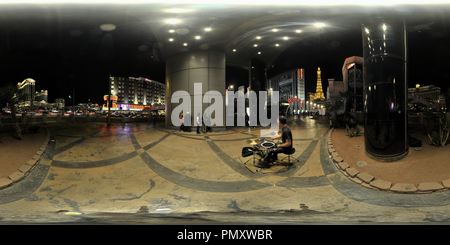 Vista panorámica en 360 grados de Las Vegas baterista exposición por la noche