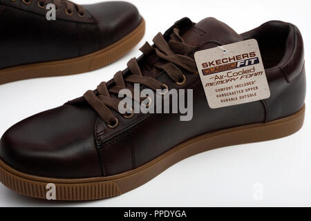 Classic Zapatos Skechers mens Fotografía de Alamy