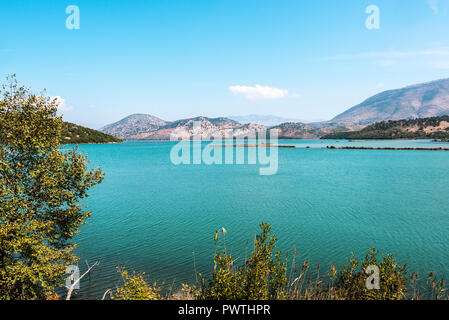 Lago Butrint, laguna de agua salada, Parque Nacional de Butrint Saranda, Albania Foto de stock