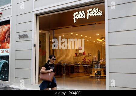 Folli Follie tienda en la calle Ermou en el centro de Atenas