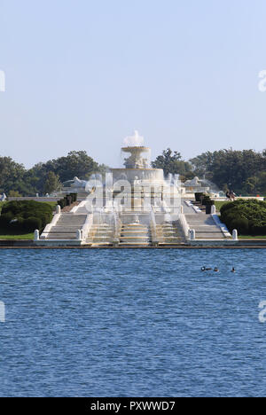 El James Scott Memorial Fountain, un monumento en Belle Isle Park, en Detroit, Michigan, EE.UU. Foto de stock
