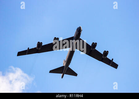 De Kleine Brogel, Bélgica - Sep 16, 2012: la Fuerza Aérea de los Estados Unidos B-52 Stratofortress longe alcance bombardero estratégico a través de Kleine Brogel en vuelo Foto de stock