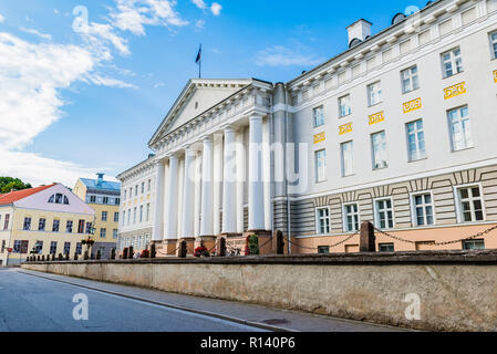 Edificio principal de la Universidad de Tartu. El condado de Tartu, Tartu, Estonia, los países del Báltico, Europa. Foto de stock