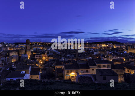 Vista de la ciudad de Tudela al atardecer Foto de stock