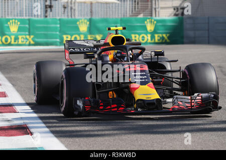 Abu Dhabi, Emiratos Árabes Unidos. 23 de noviembre de 2018. Deportes Grand Prix de Fórmula Uno de Abu Dhabi 2018 en el pic: Max Verstappen (NED) Red Bull Racing RB14 Crédito: LaPresse/Alamy Live News