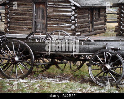 Ee.Uu., Wyoming, Cody, viejo vagón en el oeste de la ciudad Foto de stock