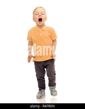 Feliz chico gritando o estornudos Foto de stock