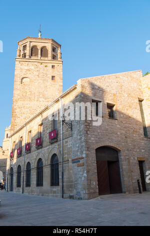 Torre del reloj en la Plaza de Andalucia, Úbeda, Jaén, España Foto de stock