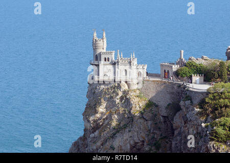 Swallow's Nest castillo en Cabo Ai-Todor, cerca de Yalta, Crimea, Ucrania Foto de stock