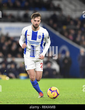 Davy Popper de Brighton durante el partido de Liga Premier entre Brighton & Hove Albion y Crystal Palace en la Amex Stadium . 04 Uso Editorial solamente. Sin merchandising. Para las imágenes de fútbol FA Premier League y restricciones aplican inc. no internet/móvil de uso sin licencia FAPL - para más detalles póngase en contacto con el fútbol Dataco