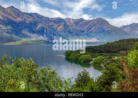 Queenstown, el lago Wakatipu, Otago, Isla del Sur, Nueva Zelanda Queenstown, el lago Wakatipu, Otago, Isla del Sur, Nueva Zelanda
