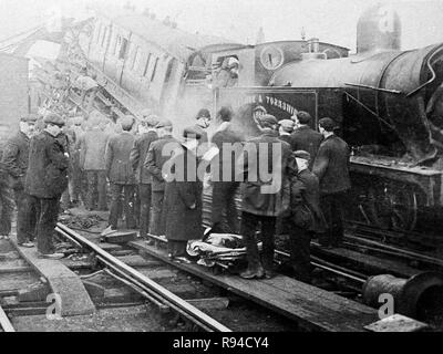 Accidente ferroviario, Huddersfield, 21 de abril de 1905 Foto de stock