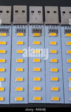 Fotografía macro de China barata USB-powered luces LED: eficiencia energética iluminación utilizada para acampar, para utilizar con el portátil, la fuente de luz de emergencia, etc. Foto de stock