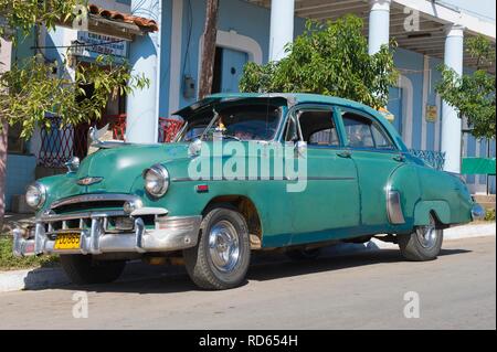 Vintage car, Viñales, provincia de Pinar del Río, Cuba, América Central Foto de stock