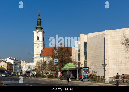 NOVI SAD, en Voivodina, Serbia - Noviembre 11, 2018: la Iglesia Ortodoxa de Santa Madre ascensión en la ciudad de Novi Sad, en Voivodina, Serbia