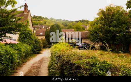 Francia, el pintoresco pueblo de Giverny en Normandie es mejor conocida como la ubicación de Claude Monet en el hogar y jardín Foto de stock