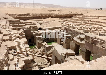 Abydos, una de las ciudades más antiguas del antiguo Egipto; La osririon Foto de stock