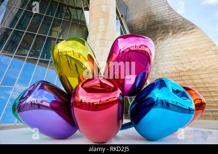"Los tulipanes" de Jeff Koons, Museo Guggenheim, Bilbao, Vizcaya, País Vasco, España, Europa