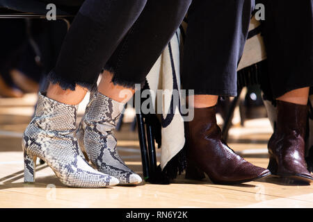 Moda calzado foto el Otoño/Invierno 2019 La Semana de la Moda de Londres en Londres Fotografía stock Alamy