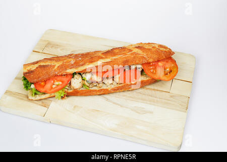 Sándwich de pollo fresco. Baguette francesa. Comida y bebida. Editorial ilustrativos. Francia