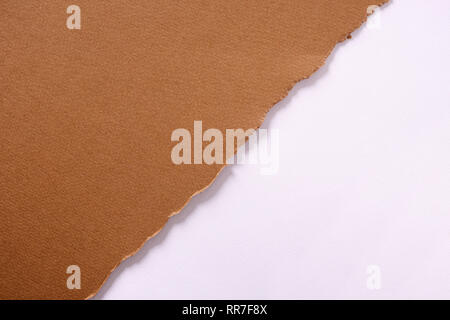 Rasgado de papel marrón franja diagonal antecedentes