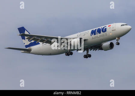 Estambul/Turquía, 12 de febrero de 2019: Airbus 310 de MNG en Estambul nuevo Aeropuerto/LFTM (ISL) Foto de stock