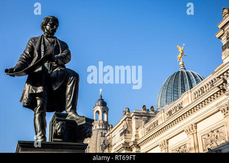 Alemania, Dresden, monumento de Gottfried Semper y academia de bellas artes.