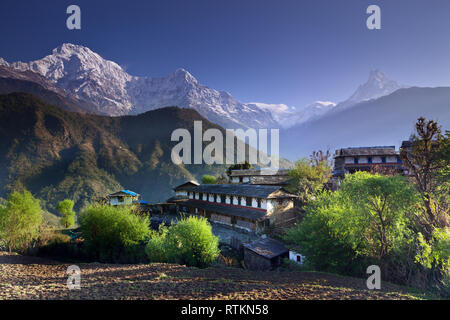 Ghandruk aldea en la región de Annapurna de Nepal Foto de stock