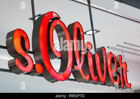 El logo de la Marca s.Oliver. Empresa alemana de moda con sede en Rottendorf  Fotografía de stock - Alamy