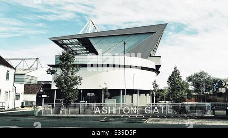 Ashton Gate Stadium en Bristol, Inglaterra, Reino Unido, sede del Bristol City Football Club (BCFC) Foto de stock
