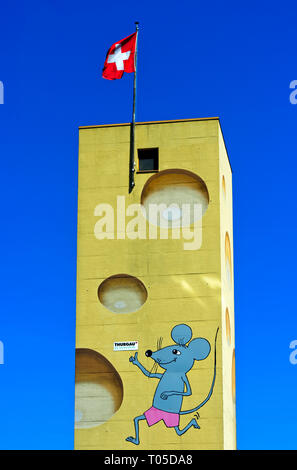 Torre de queso Emmental, quesería Alibona AG, Steinebrunn, Cantón de Turgovia, Suiza Foto de stock