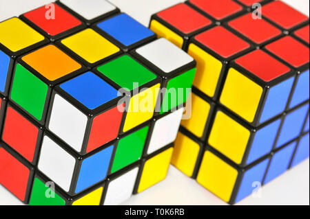 Juegos, cubo de Rubik, inventado 1975 por Erno Rubik, Hungría, Alemania, 1980, Additional-Rights-Clearance-Info-Not-Available Foto de stock