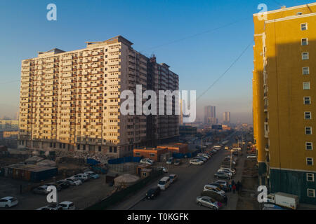 Ulan Bator al amanecer con el smog, Mongolia