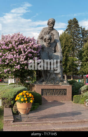 Estatua de San Cirilo y Metodio, Ohrid, Macedonia, Europa del este Foto de stock