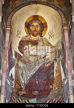 Fotos & Imágenes del ábside interior fresco representando Cristo Pantocrator. La Catedral de Svetitskhoveli Georgiana Ortodoxa Oriental (Catedral de la L Foto de stock