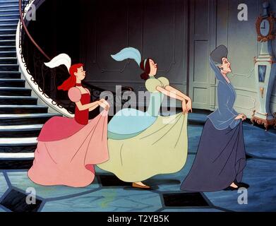 Hermanastra Fea, La Cenicienta, la madrastra, La Cenicienta, 1950  Fotografía de stock - Alamy