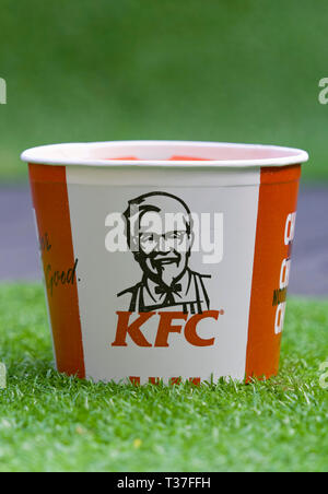KFC Kentucky Fried Chicken o negociar la cuchara Foto de stock