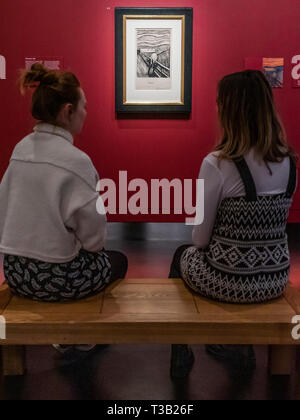 Londres, Reino Unido. 8 abr 2019. Boceto para el grito - Edvard Munch: el amor y la angustia en el Museo Británico, la mayor exposición de Munch's imprime en el Reino Unido durante 45 años. La exposición es una colaboración con la noruega el museo de Munch y ejecuta 11 de abril - 21 de julio de 2019. Crédito: Guy Bell/Alamy Live News