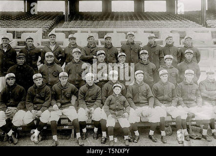 Dolf Luque, Cincinnati Reds, 1919 Stock Photo - Alamy