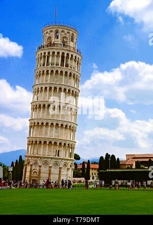 La torre inclinada de Pisa en la Toscana.Italia. Foto de stock