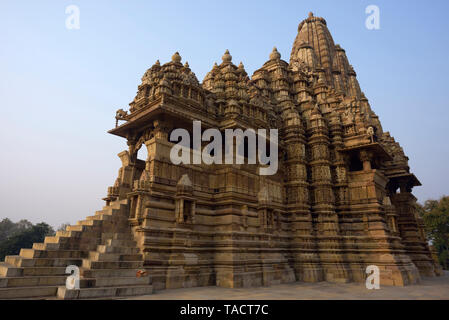 El Templo Kandariya Mahadev, Khajuraho, Madhya Pradesh, India, Asia Foto de stock