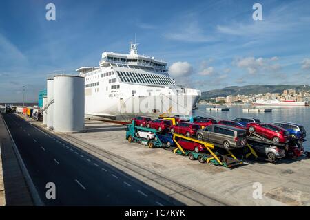 Ferry de Balearia, Mallorca, Islas Baleares, España.